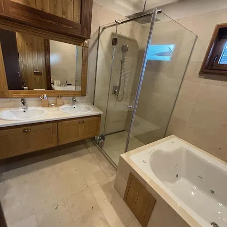 Pirin Golf Villa *